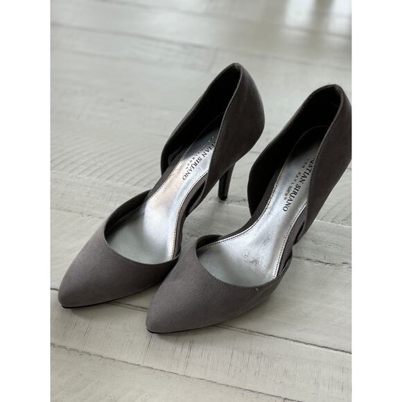 Christian Siriano Gray Suede D'Orsay Pumps - Picture 1 of 4